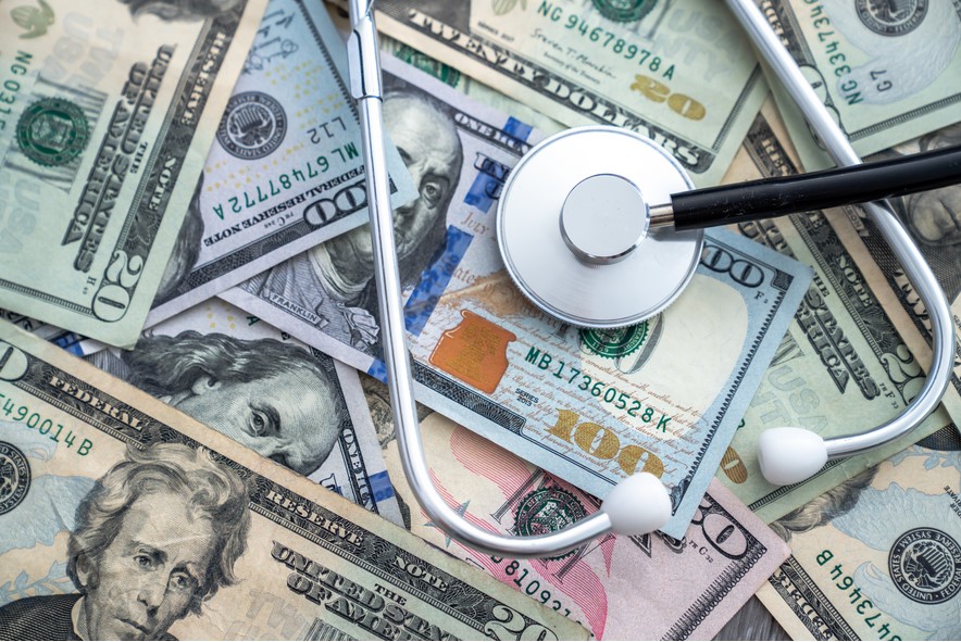 Is Paying Cash Better Than Using Your Insurance When it Comes to Medical Bills?